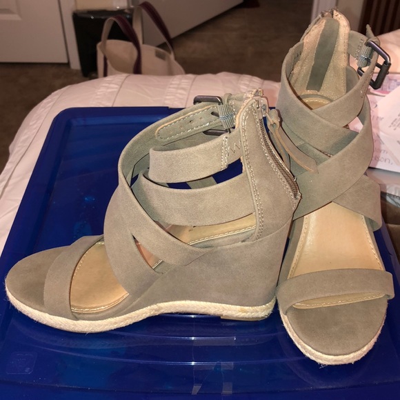 Brash size 6.5 nude heel wedges - Picture 2 of 3